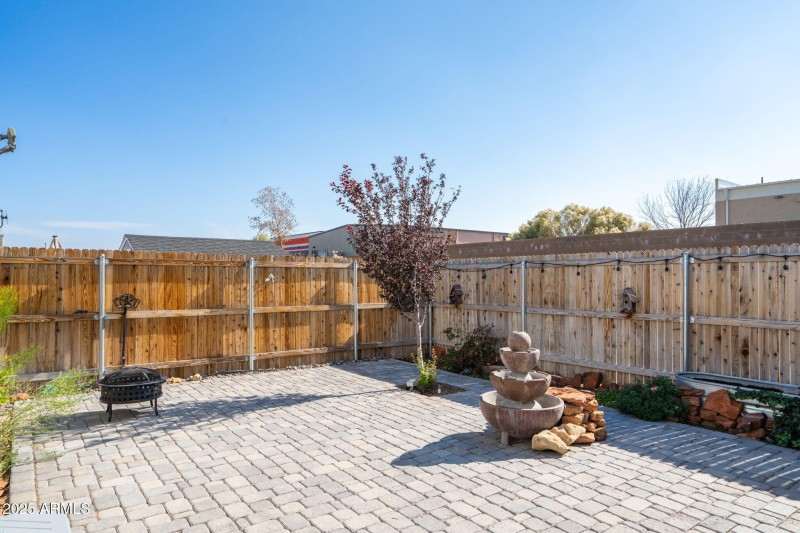 21-web-or-mls-1023-thorton-rd