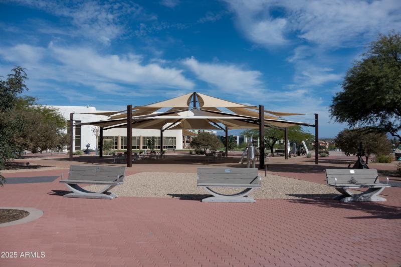 FH Outdoor Picnic Areas