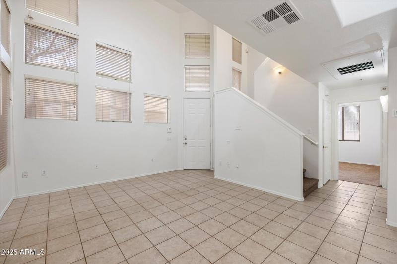 Tons of Natural LIght