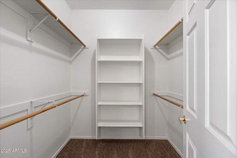 Walk-in Closet