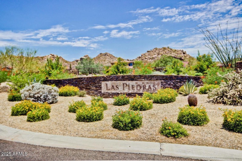 Located In Las Piedras!