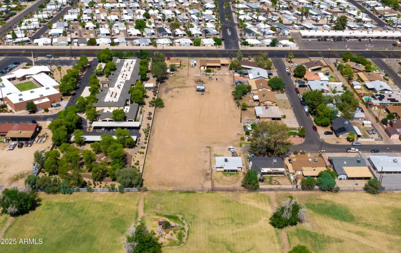 7239N51stAve_Photo-5