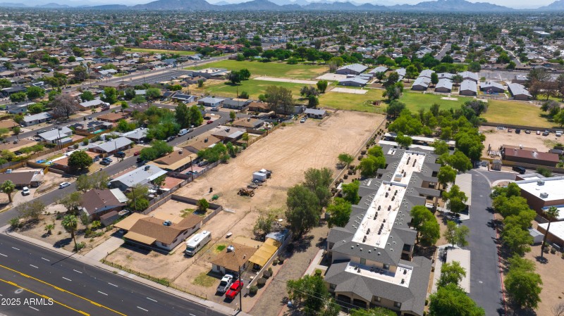 7239N51stAve_Photo-8