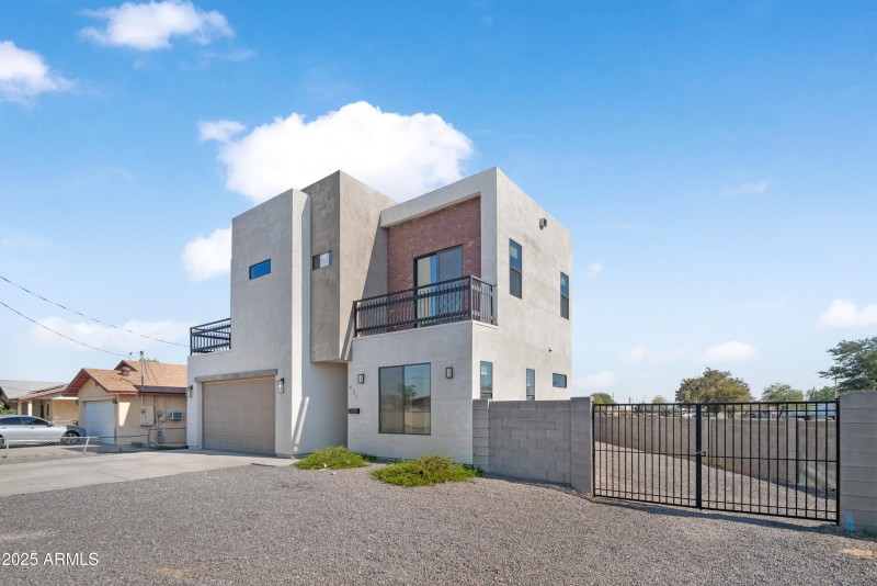 Central - Avondale Home-94