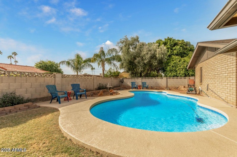 20221123215040623898000000-o