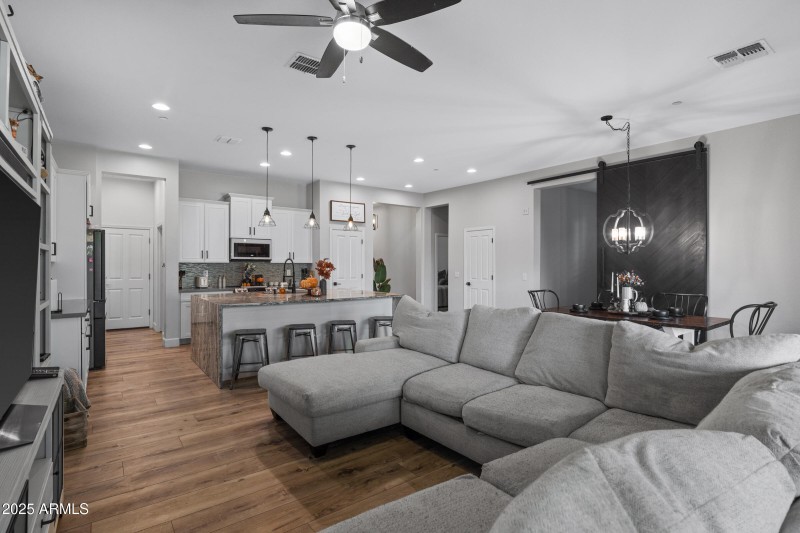 12090 W Peak View Rd-8