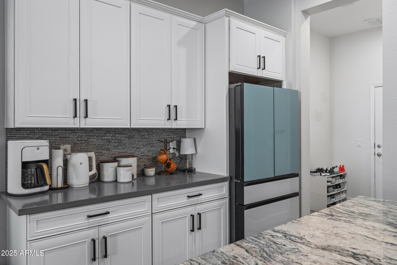 12090 W Peak View Rd-13