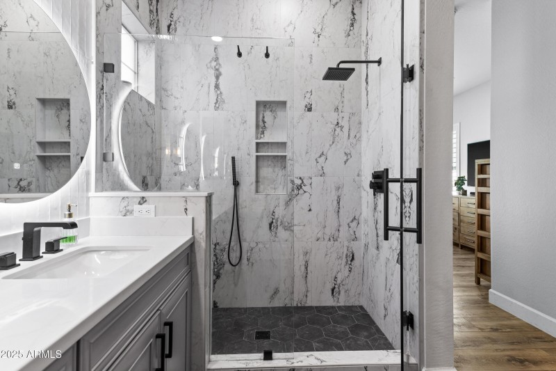 12090 W Peak View Rd-30