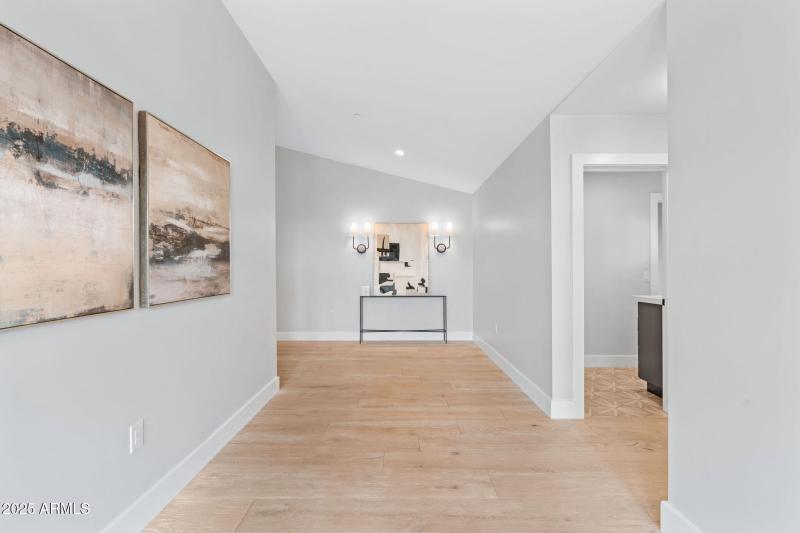 3-web-or-mls-3842-e-san-miguel-ave