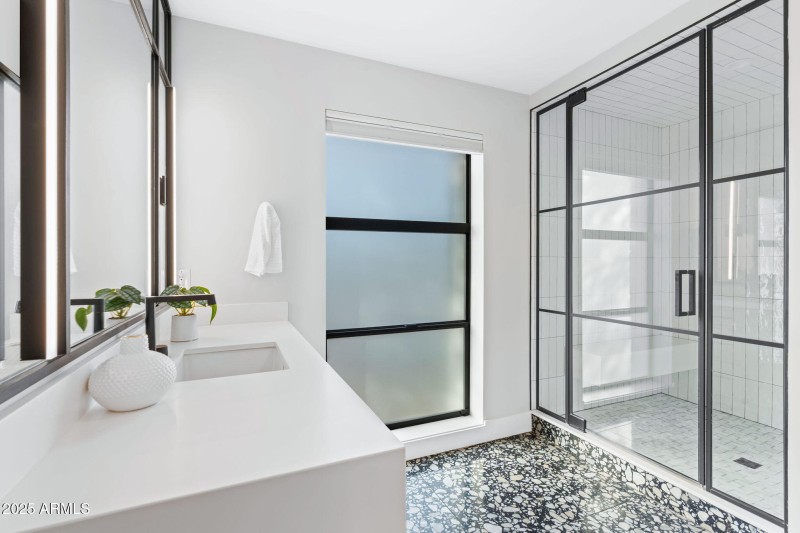 23-web-or-mls-3842-e-san-miguel-ave