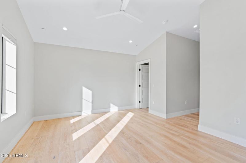 26-web-or-mls-3842-e-san-miguel-ave