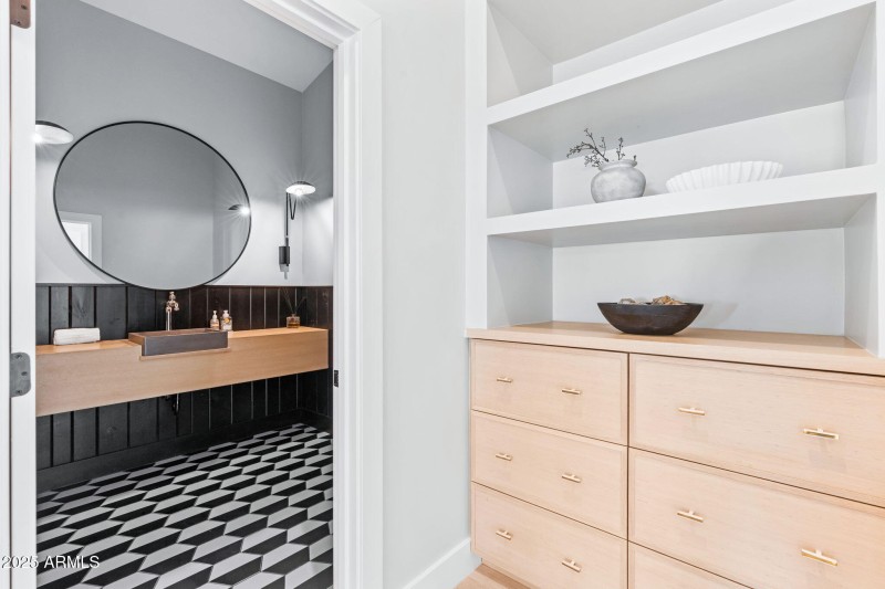 36-web-or-mls-3842-e-san-miguel-ave