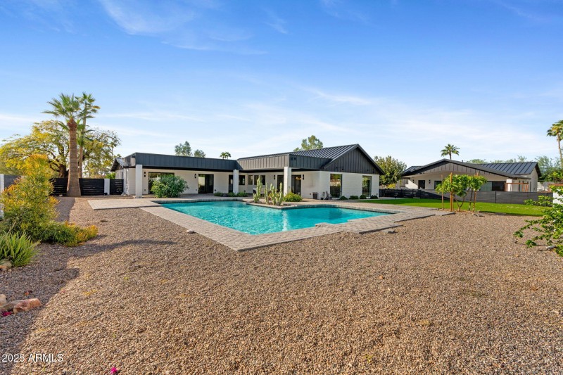 41-web-or-mls-3842-e-san-miguel-ave