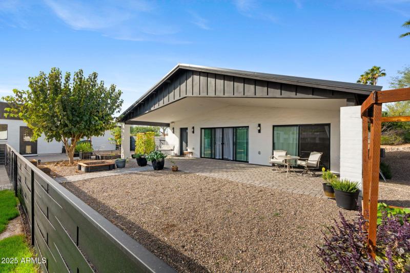 50-web-or-mls-3842-e-san-miguel-ave