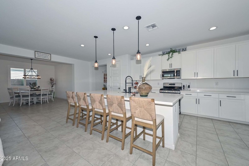 Kitchen-Breakfast Room