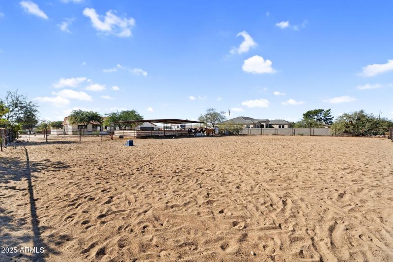 52-web-or-mls-907 E Carlise Rd-........