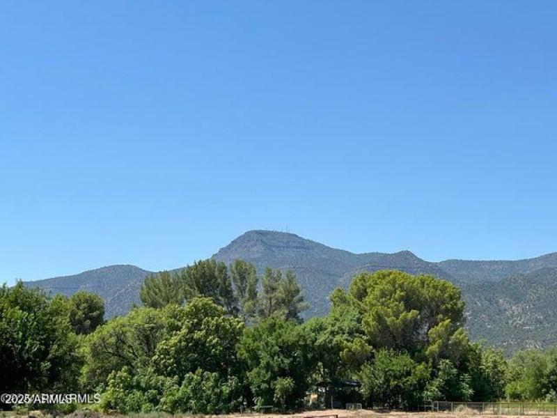 726 E. Riverglen Dr..jpg-27