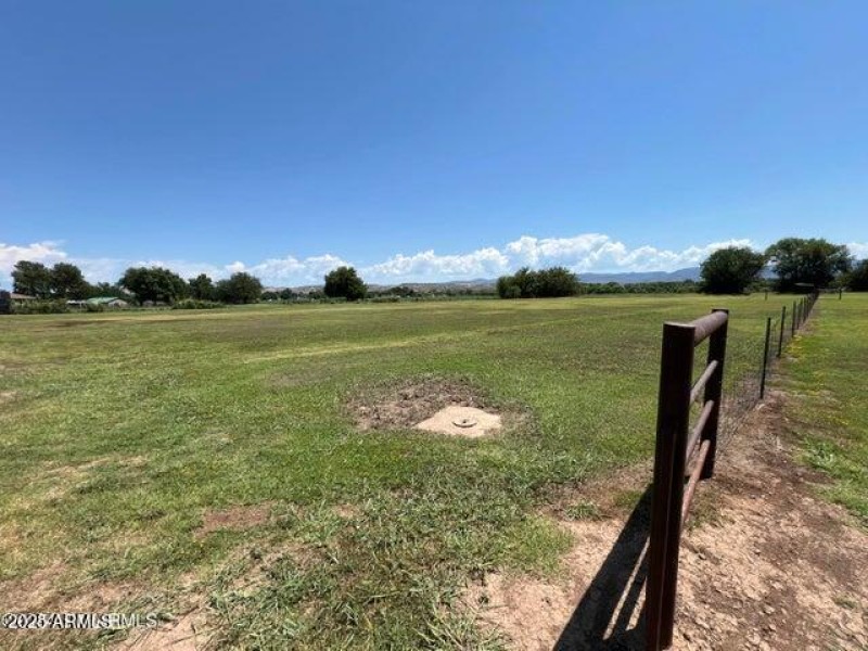 726 E. Riverglen Dr..jpg-18