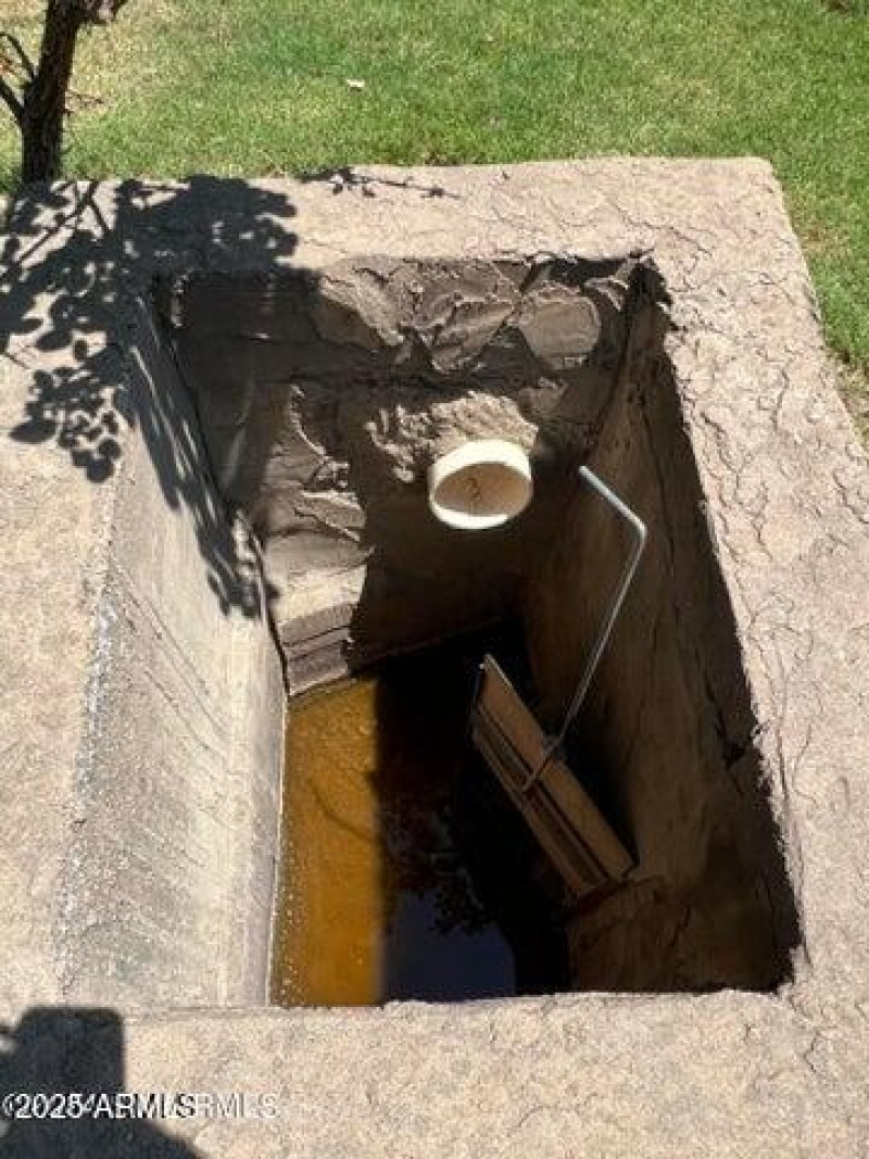 726 E. Riverglen Dr..jpg-6