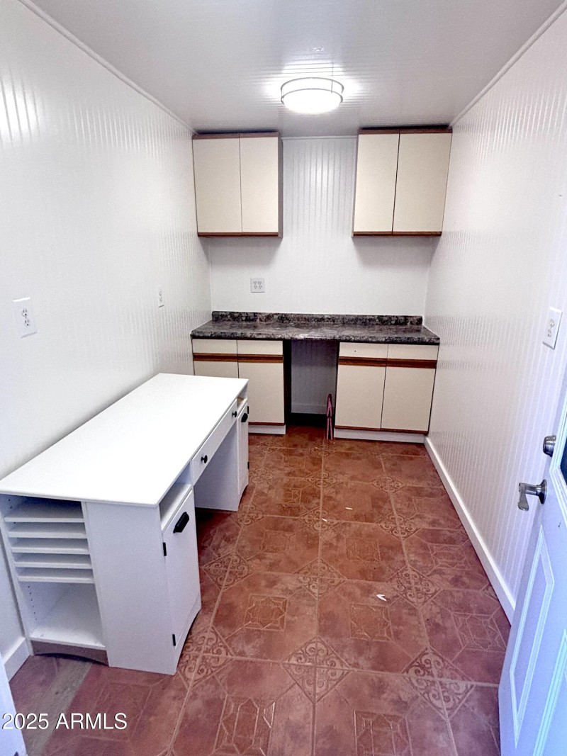 230 W 1st Ave Workspave