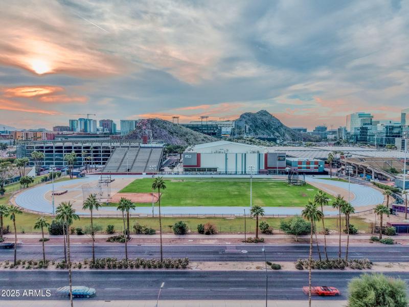 The Level Condo #1065