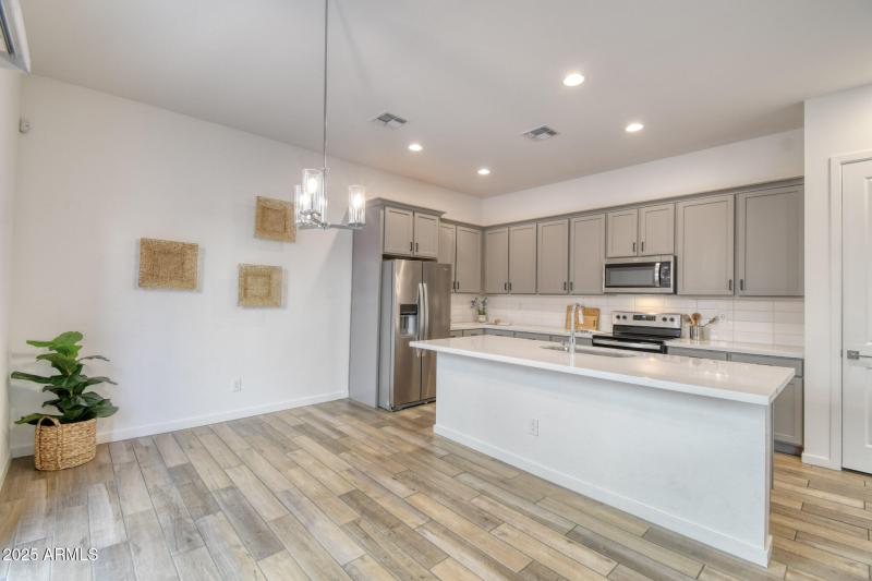 The Level Condo #1065