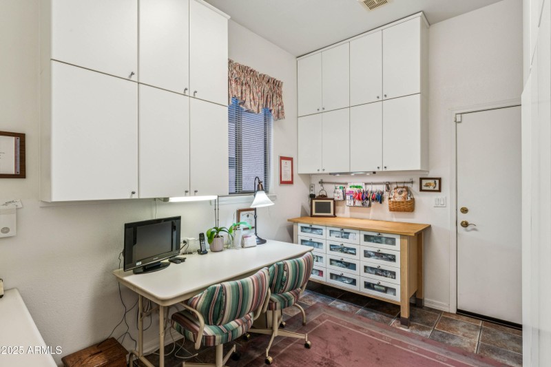 BONUS AREA w/ TONS OF STORAGE