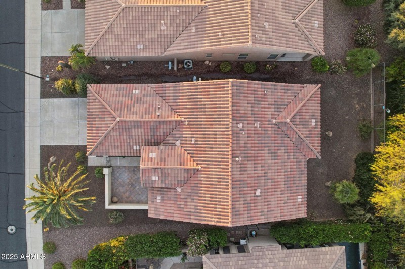 46-web-or-mls-W Rosewood Ln-S1811-044