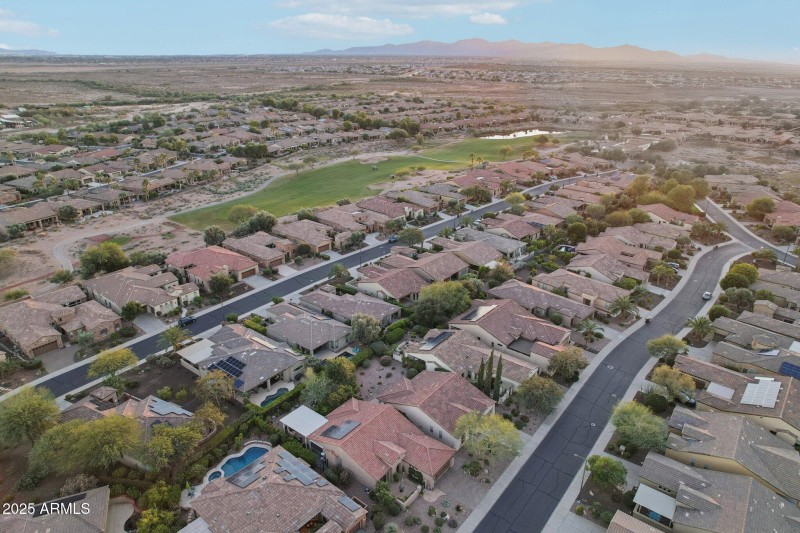 52-web-or-mls-W Rosewood Ln-S1811-050