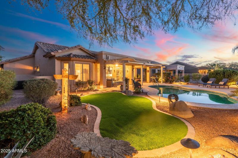 52-web-or-mls-QVB09811-HDR-Edit