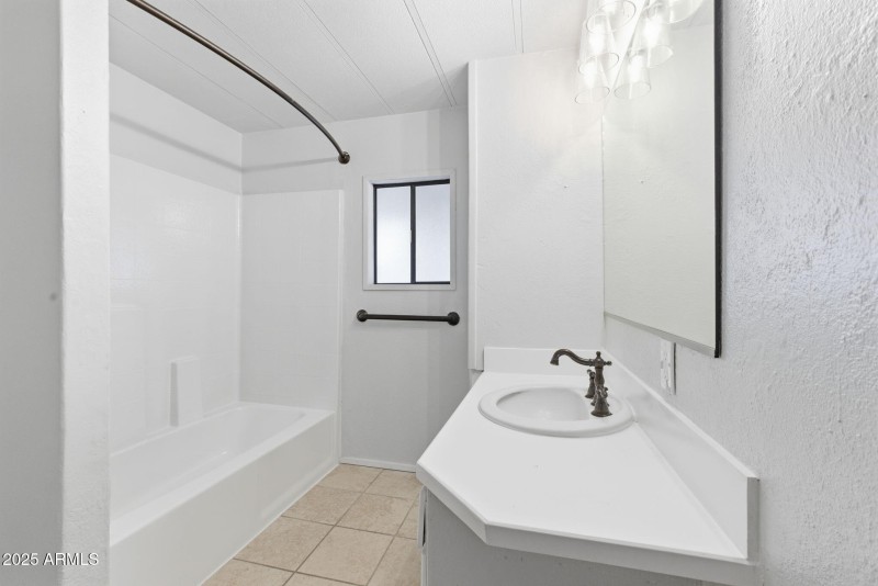 19-web-or-mls-389A0204 Ruben Ortiz