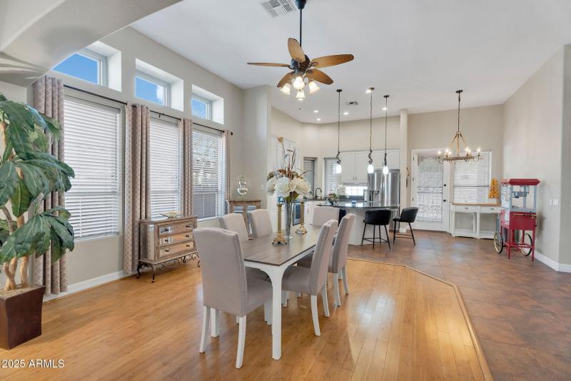 16-web-or-mls-3661 N Katmai - 10