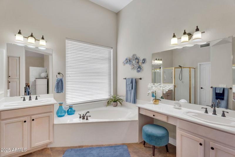 22-web-or-mls-3661 N Katmai - 21