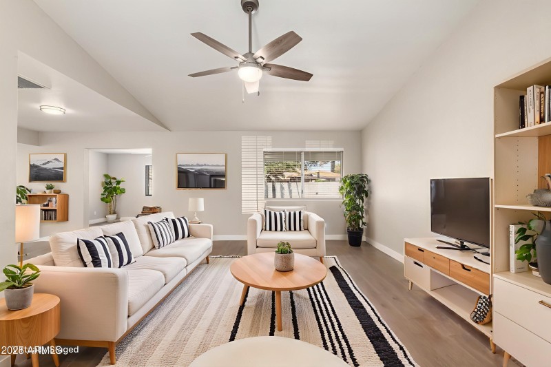 08-Harmony-3758 - Living Room - Scandina