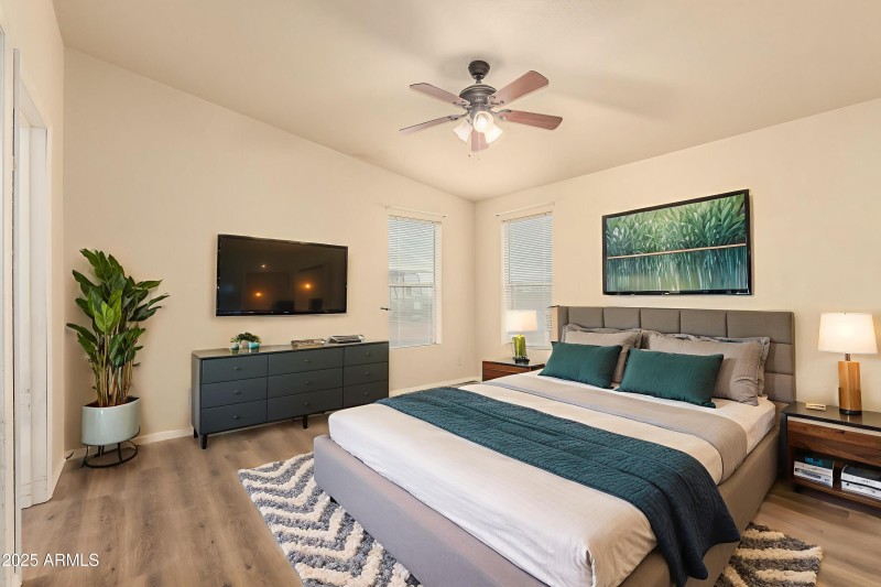 09-Van-Buren - Bedroom - Modern - 2