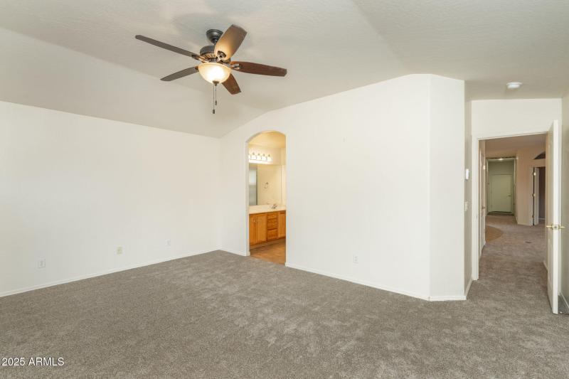 23-web-or-mls-5080-e-cedar-creek-dr