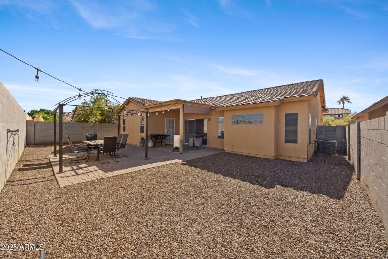 29-web-or-mls-12830-w-fairmount-ave