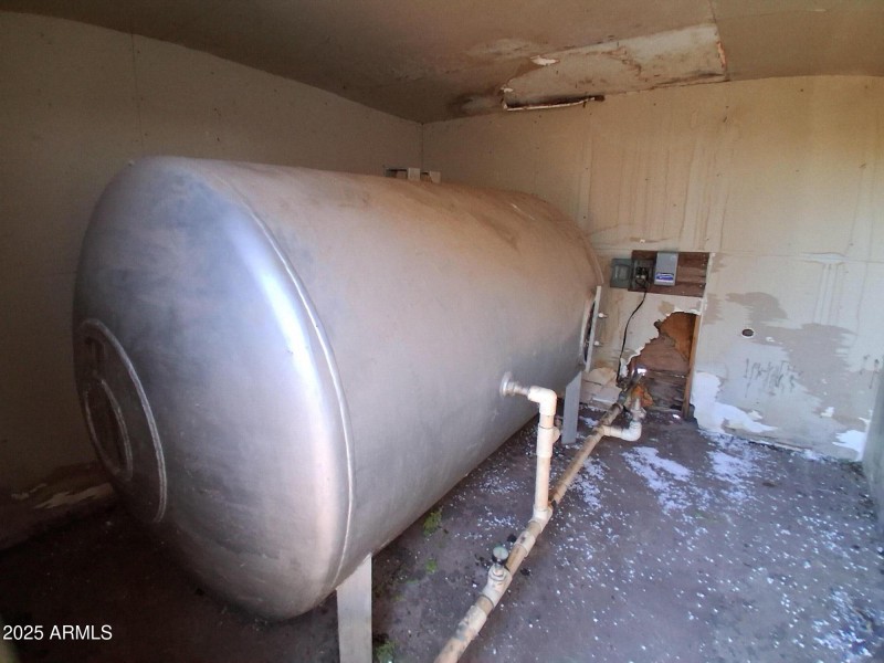 28 COUNTY ROAD N8171