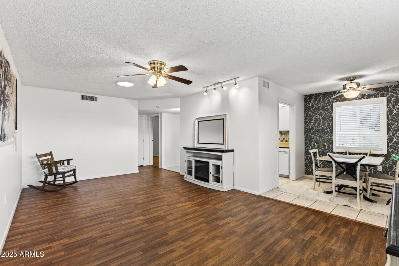 15_13721_N_98th_Ave_UNIT_C15_mls