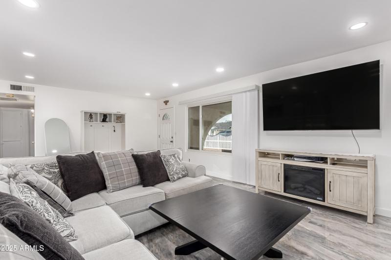 6fe177862faed95776576bc143a78f67