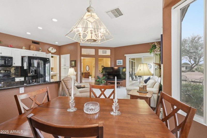 Kitchen-Family-Dinette