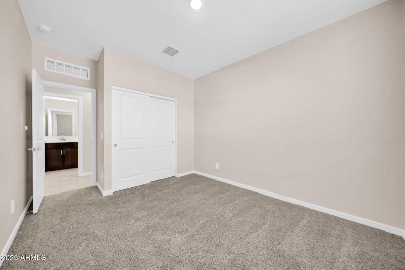 17557 W Madison St-23