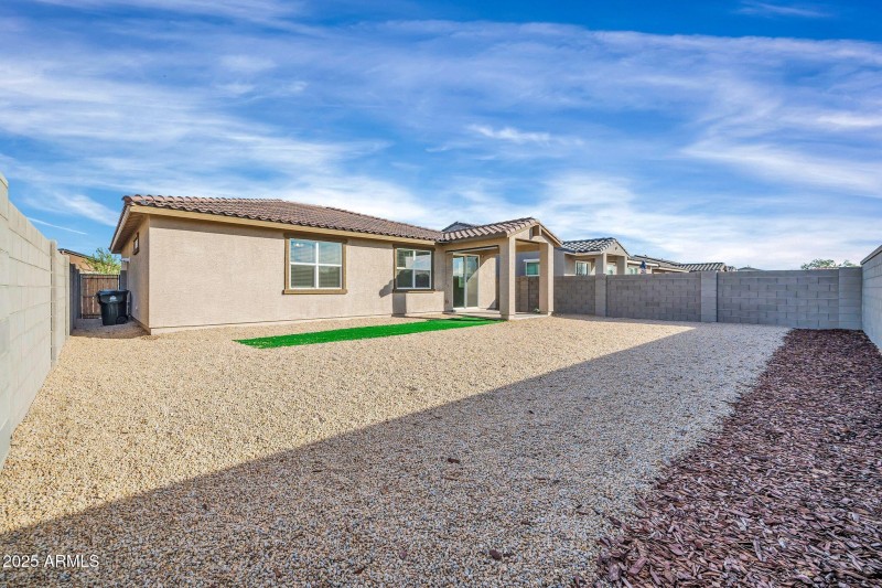 17557 W Madison St-33