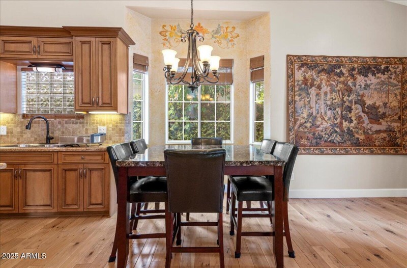 10-6630 E Lafayette Blvd 08