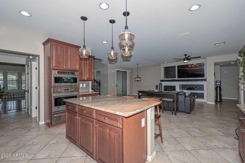 Kitchen-Family Room2