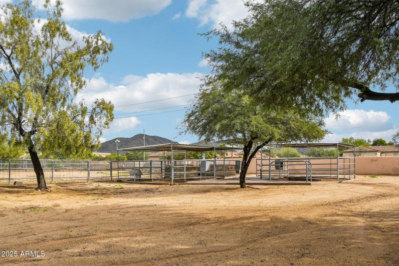 37-web-or-mls-E Jordan Ln-S2011-037