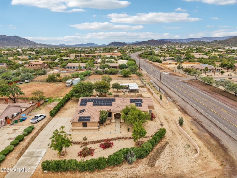 47-web-or-mls-E Jordan Ln-S2011-047