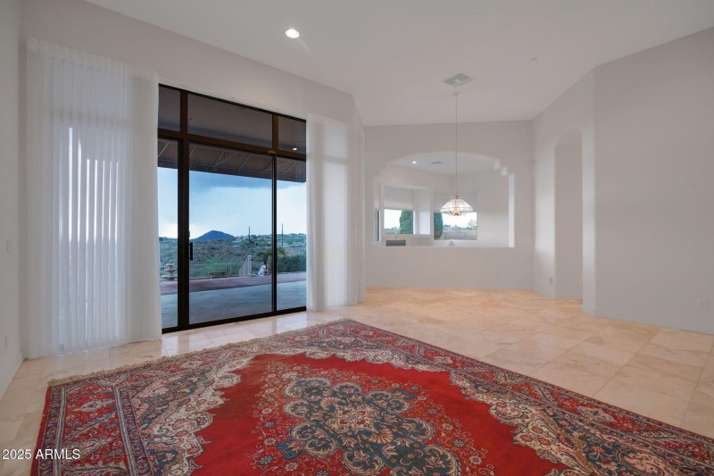 Living & Dining Room!