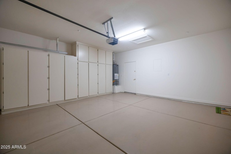 Garage Epoxy Floor & Built-In Cabinets!
