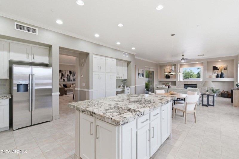 Gorgeous Open Kitchen